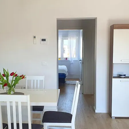 Dino, Appartement *