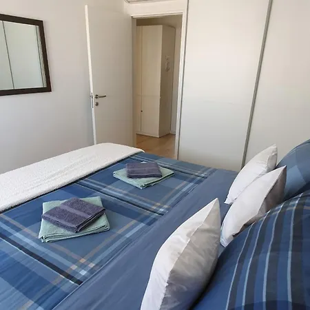 Dino, Apartamento Zadar